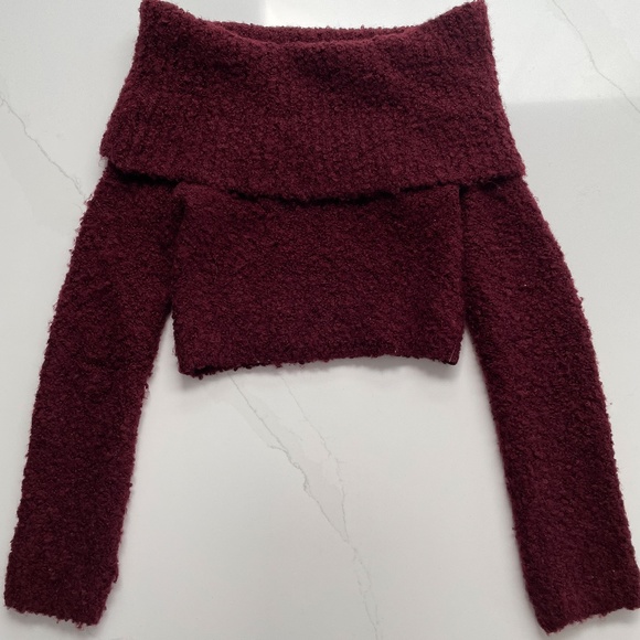 Urban Outfitters Knit Cropped Sweater - Picture 1 of 2